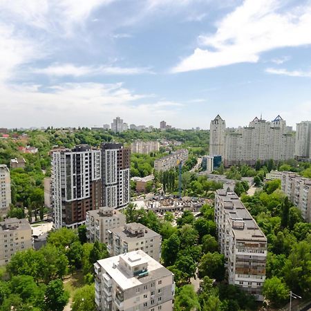 View Smart Apartment Kvartet Railway Station 4D Киев Экстерьер фото